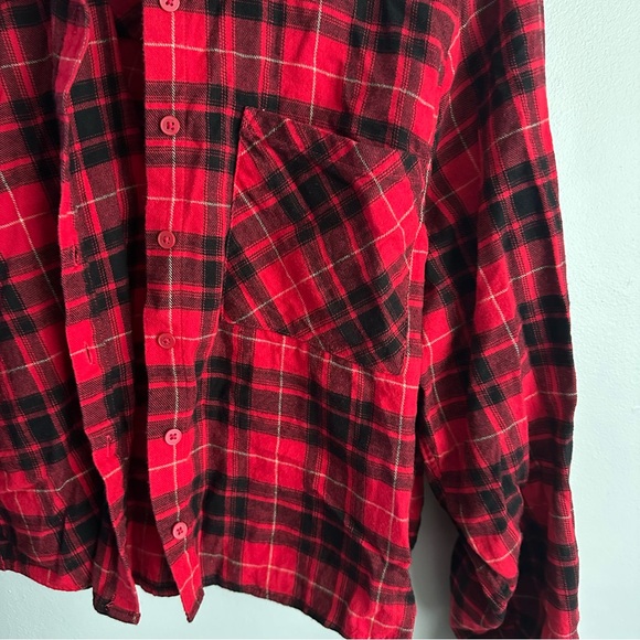 Torrid 2 red plaid crop button up Lizzie long sleeve shirt 2xl - Picture 3 of 5